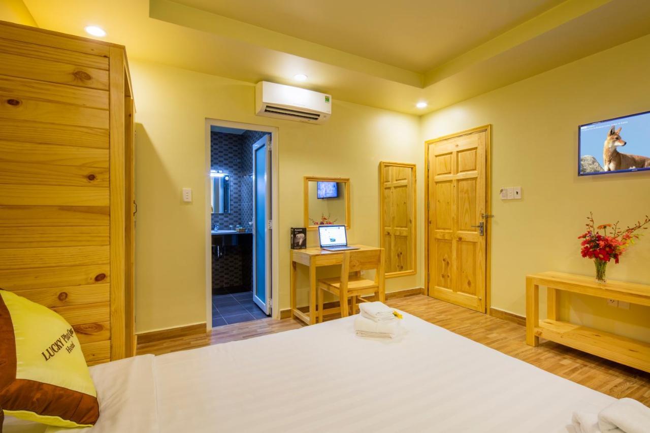 Lucky Phu Quoc Hotel Exteriör bild